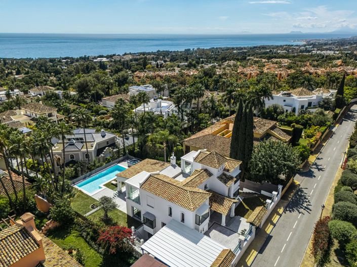 Image No.15-5 Bed Property for sale