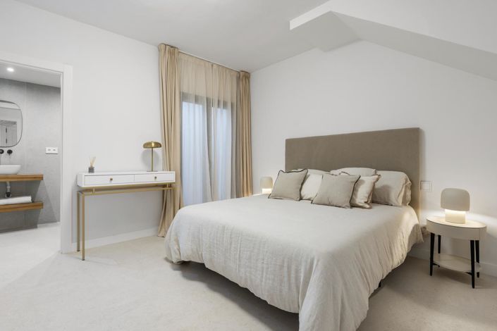 Image No.19-Propriété de 4 chambres à vendre à Marbella