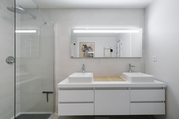 Image No.14-5 Bed Property for sale