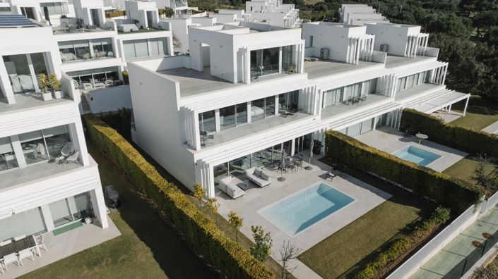 Image No.4-5 Bed Property for sale