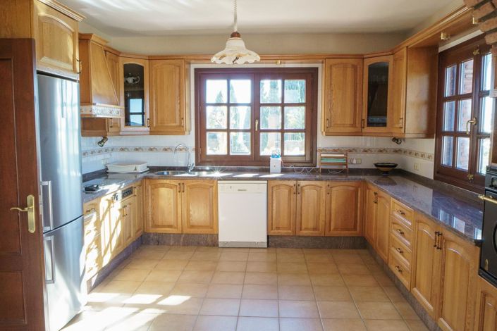 Image No.26-Propriété de 6 chambres à vendre à Estepona