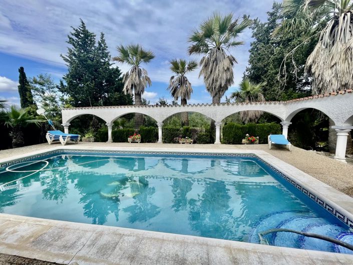 Image No.3-7 Bed Property for sale