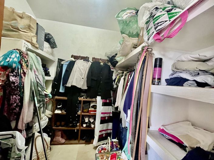 Image No.42-7 Bed Property for sale