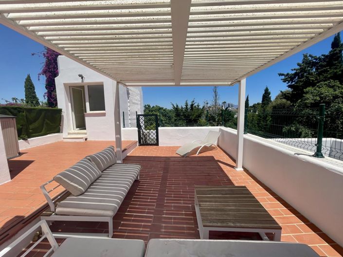 Image No.13-5 Bed Property for sale