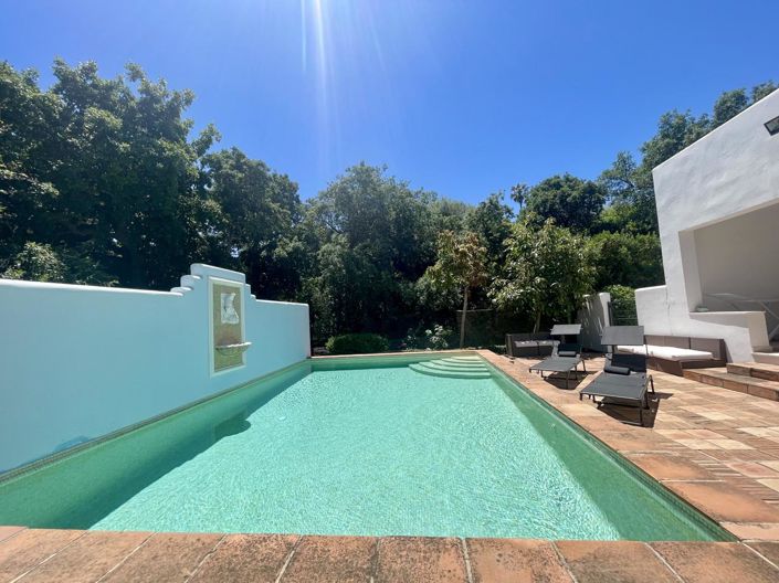 Image No.4-5 Bed Property for sale