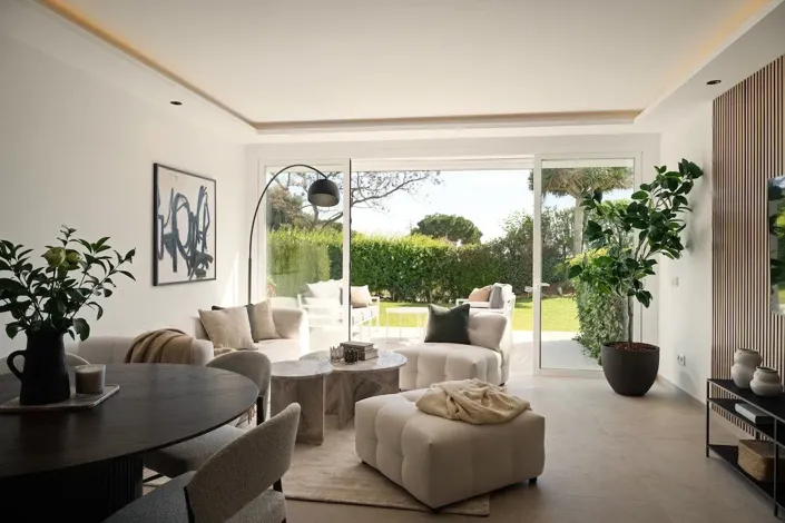 Image No.2-4 Bed Property for sale