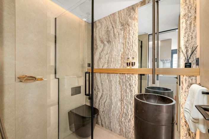 Image No.14-2 Bed Property for sale