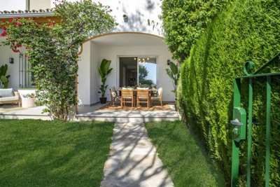 Alcantara & Good most sold property