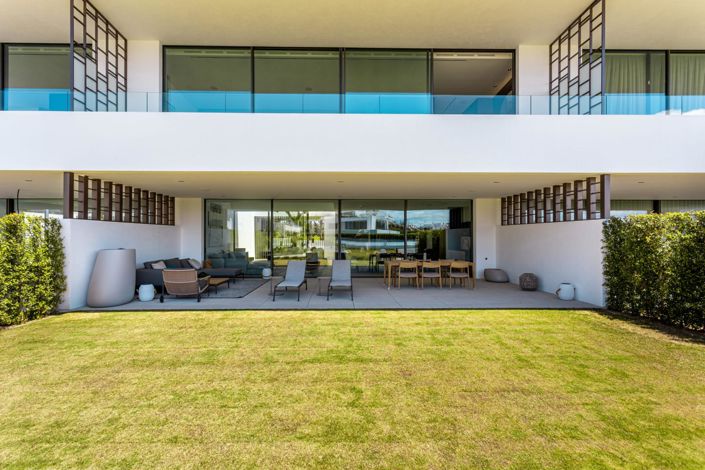 Image No.1-3 Bed Property for sale