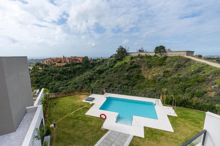 Image No.39-3 Bed Property for sale