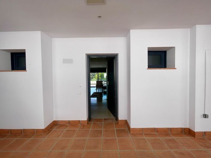 Image No.35-2 Bed Property for sale