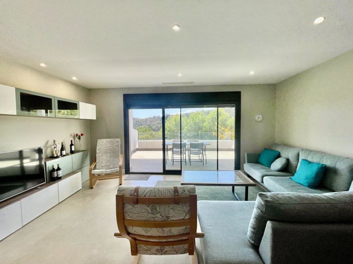 Image No.5-2 Bed Property for sale