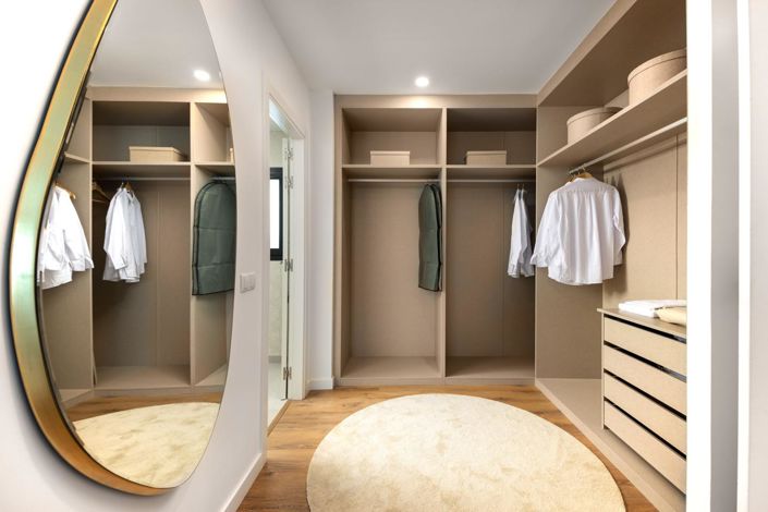 Image No.7-3 Bed Property for sale