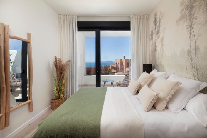 Image No.19-3 Bed Property for sale