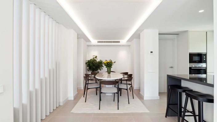 Image No.5-6 Bed Property for sale