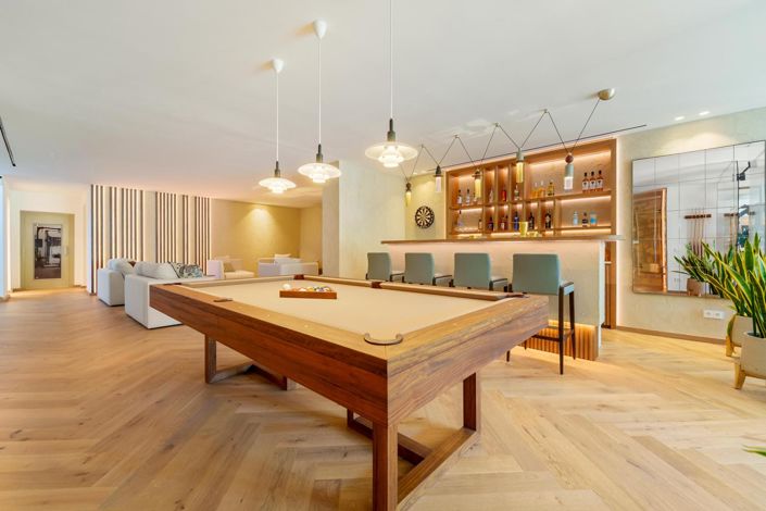 Image No.21-5 Bed Property for sale