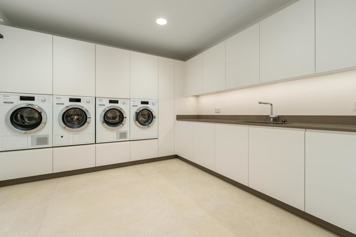 Image No.33-5 Bed Property for sale