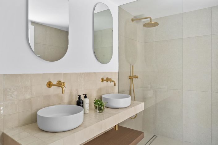 Image No.7-3 Bed Property for sale