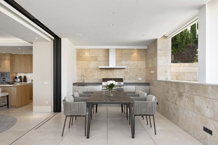 Image No.17-3 Bed Property for sale