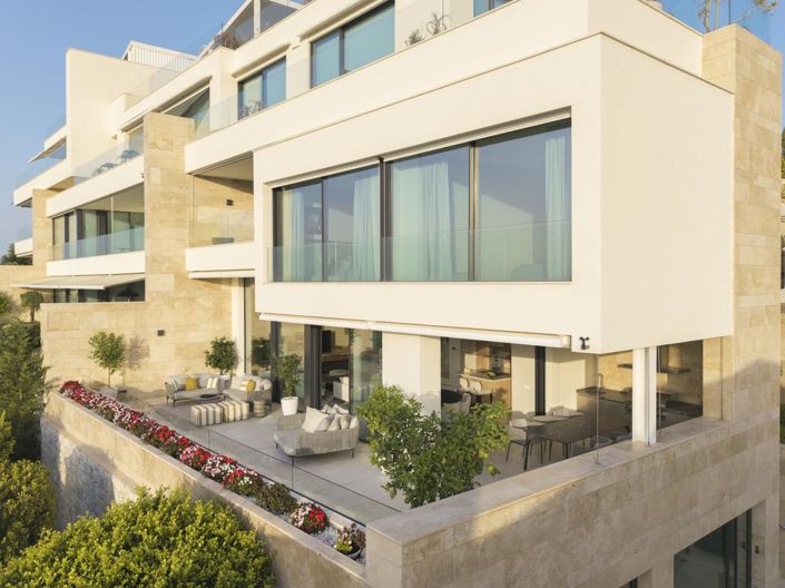 Image No.4-3 Bed Property for sale