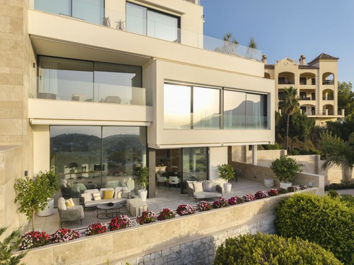 Image No.5-3 Bed Property for sale