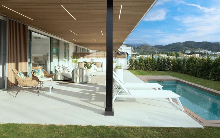 Image No.2-4 Bed Property for sale