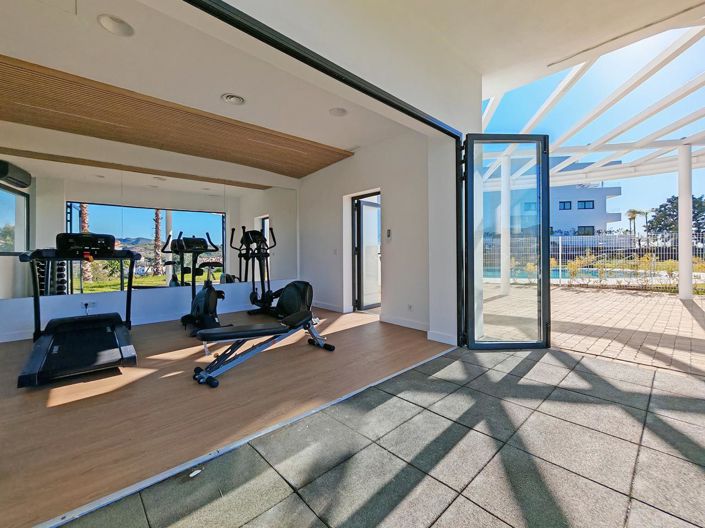 Image No.17-2 Bed Property for sale