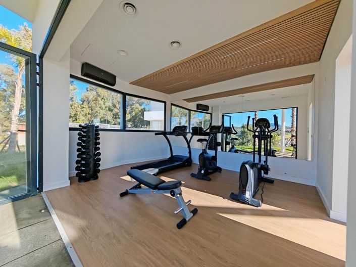 Image No.18-2 Bed Property for sale