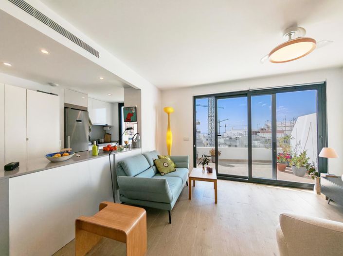 Image No.4-2 Bed Property for sale