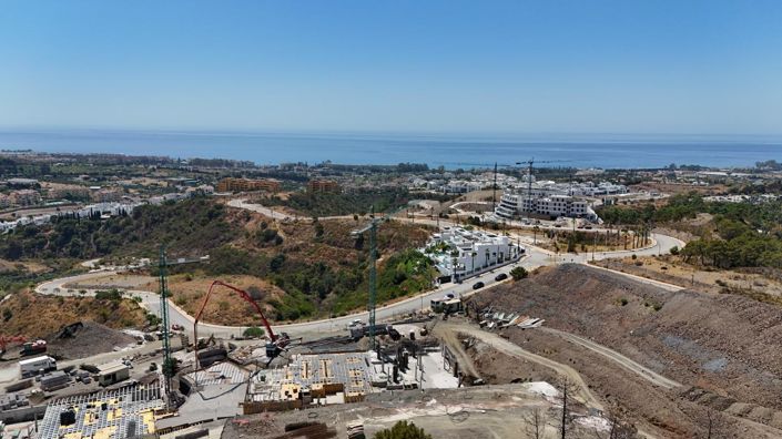 Image No.14-4 Bed Property for sale