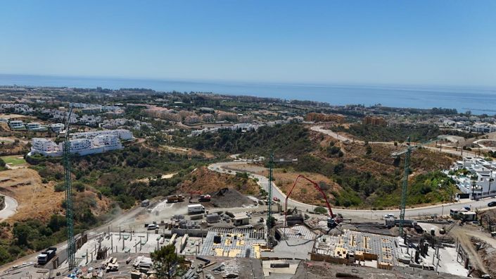 Image No.18-5 Bed Property for sale