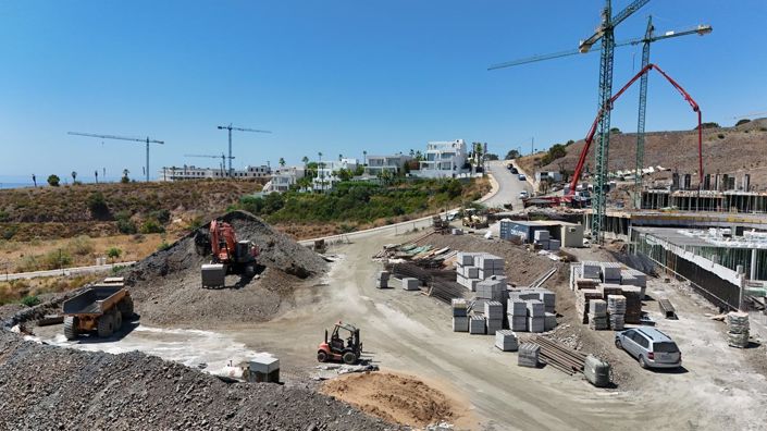 Image No.15-3 Bed Property for sale