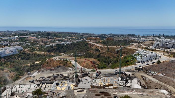 Image No.9-3 Bed Property for sale