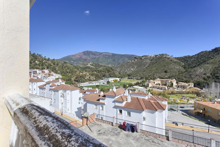 Image No.1-3 Bed Property for sale