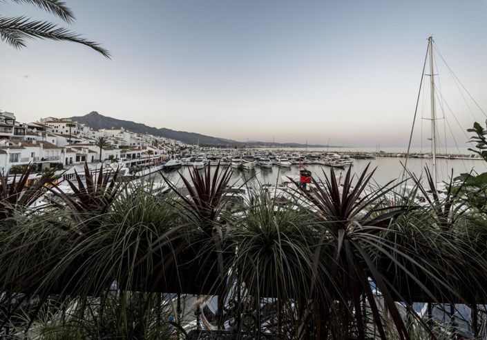 Image No.29-3 Bed Property for sale