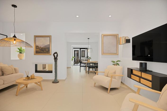 Image No.1-2 Bed Property for sale
