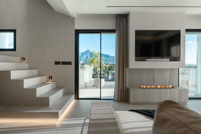 Image No.7-3 Bed Property for sale