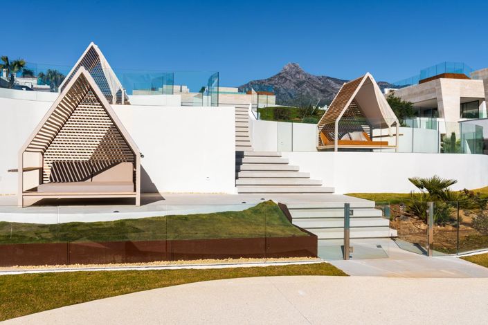 Image No.35-4 Bed Property for sale