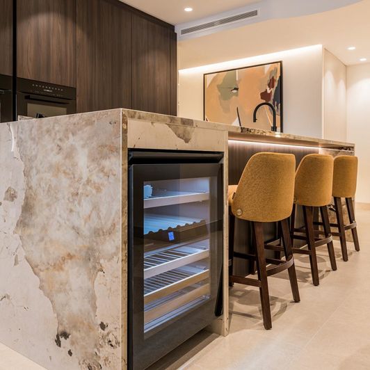 Image No.10-4 Bed Property for sale