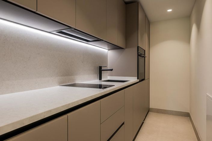 Image No.11-4 Bed Property for sale