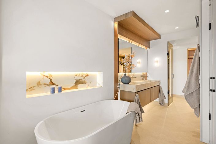 Image No.16-4 Bed Property for sale