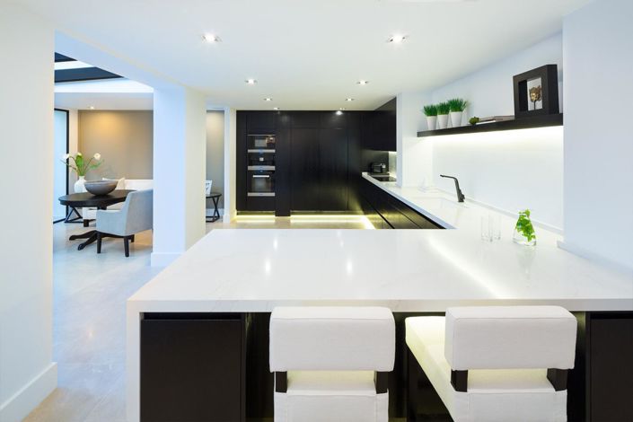 Image No.6-5 Bed Property for sale