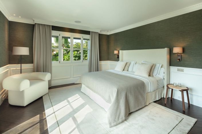 Image No.18-6 Bed Property for sale