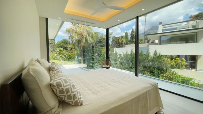 Image No.4-5 Bed Property for sale