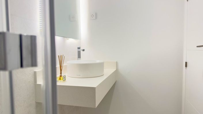 Image No.13-2 Bed Property for sale