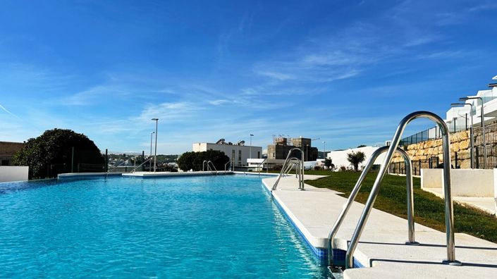 Image No.22-2 Bed Property for sale