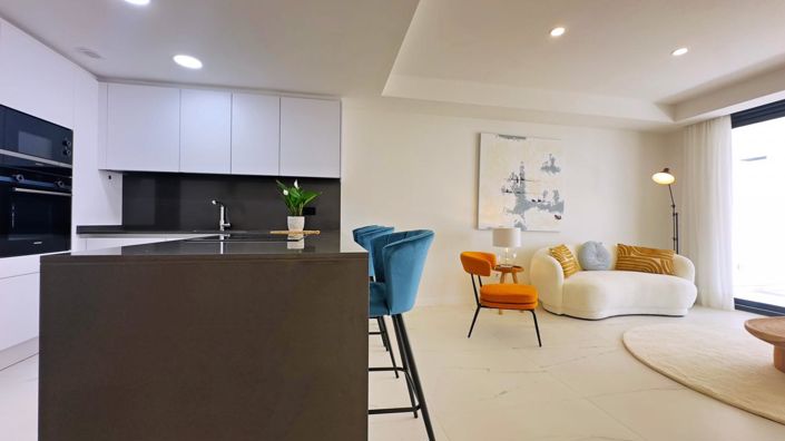 Image No.4-2 Bed Property for sale