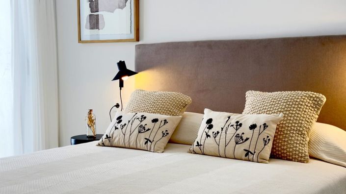 Image No.7-2 Bed Property for sale