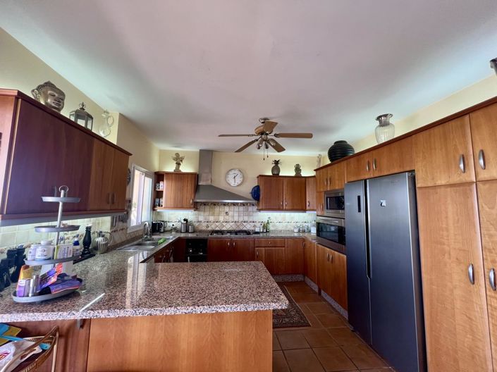 Image No.17-Propriété de 8 chambres à vendre à Estepona