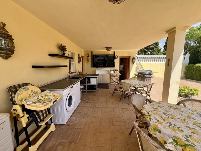 Image No.39-Propriété de 8 chambres à vendre à Estepona